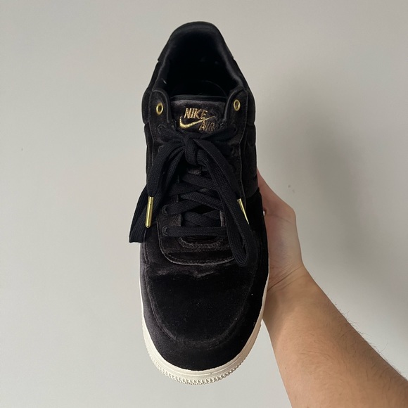 NIKE // AF1 '07 PRM 3 - Picture 2 of 5